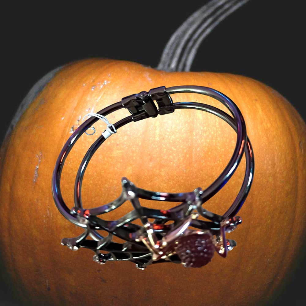 NWT Black Spider Web Clamper Bracelet Gold Spider w/ Blue , Light Purple Accents - Picture 6 of 9